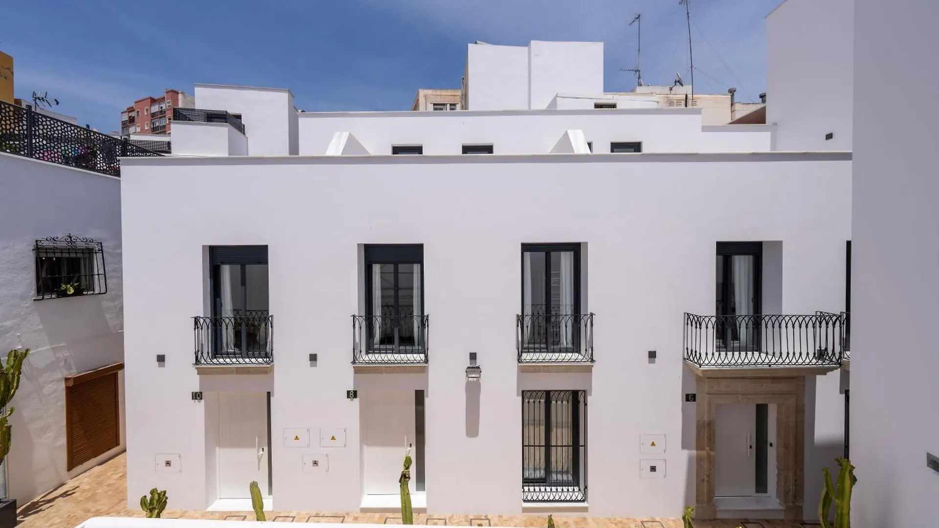 Moott Homes Suites Arco De Braulio Duplex 6 アルメリア アパート