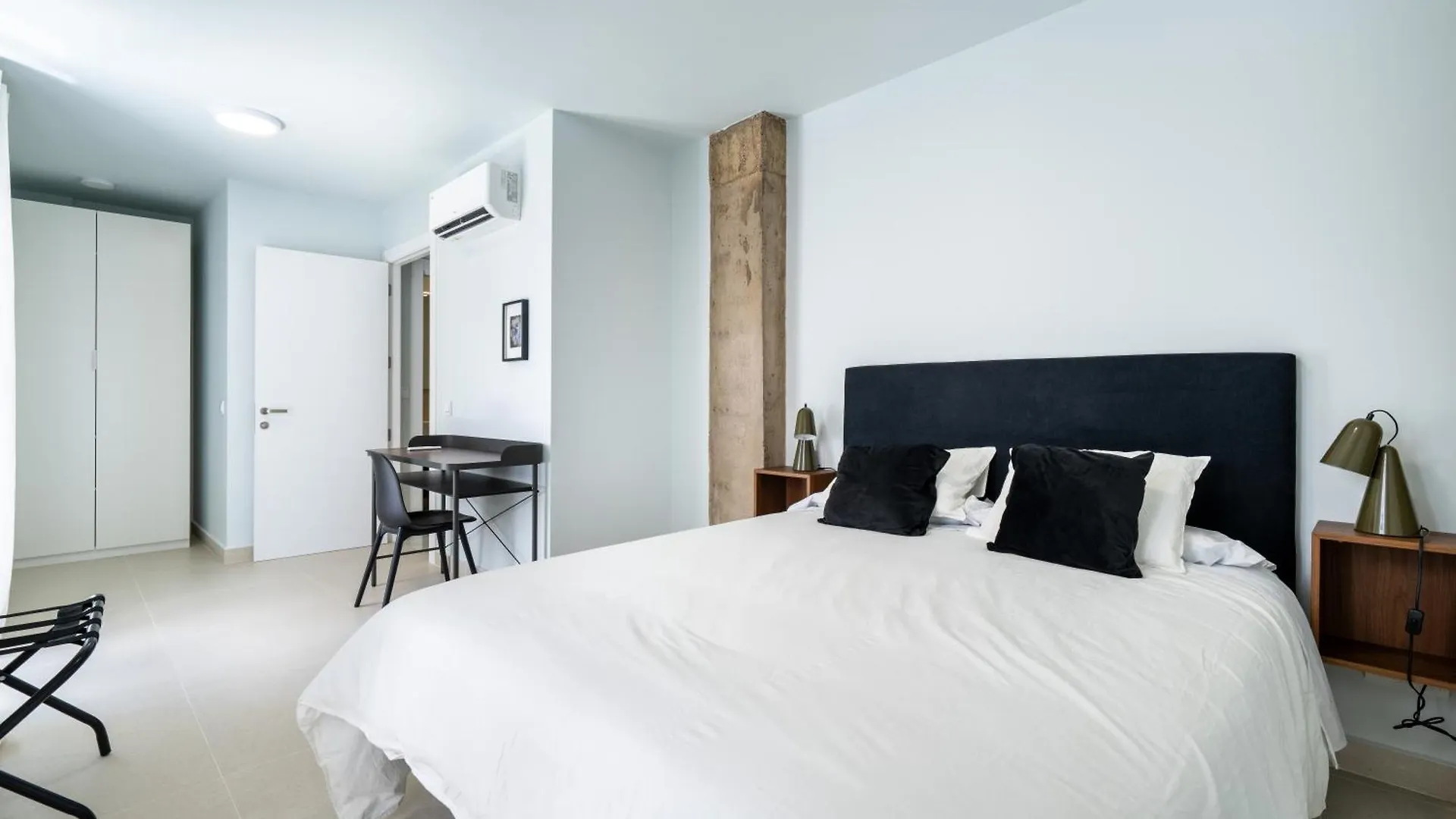 Moott Homes Suites Arco De Braulio Duplex 6 Almería 0*,