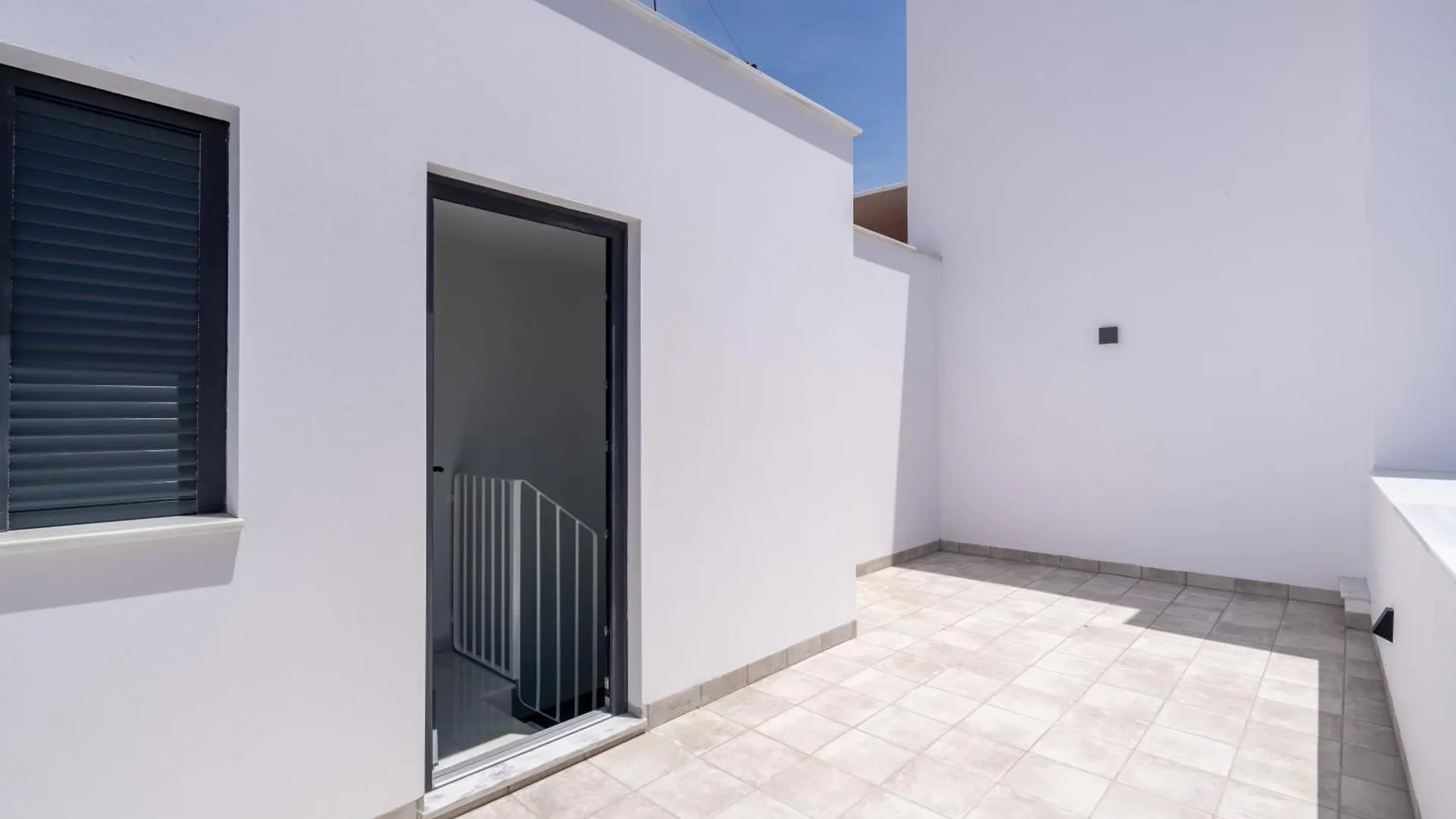 Moott Homes Suites Arco De Braulio Duplex 6 アルメリア アパート