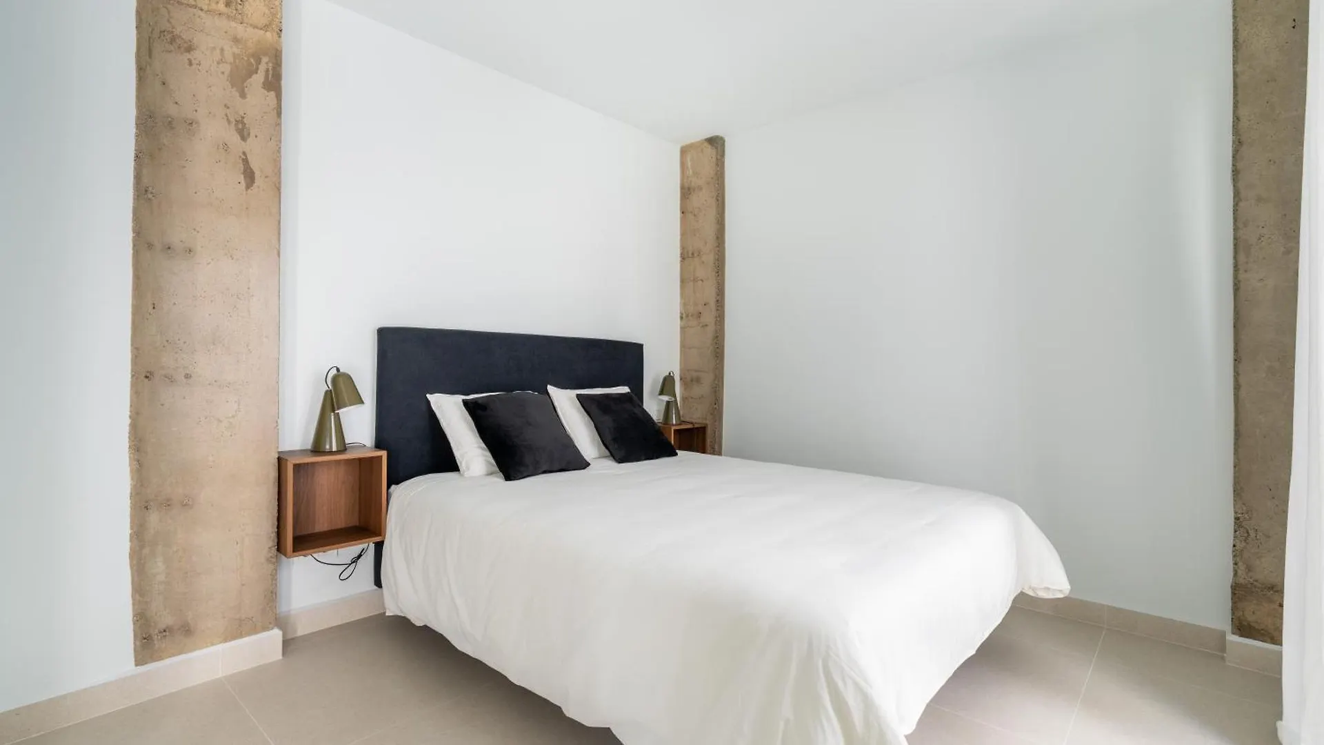 Moott Homes Suites Arco De Braulio Duplex 6 アルメリア アパート