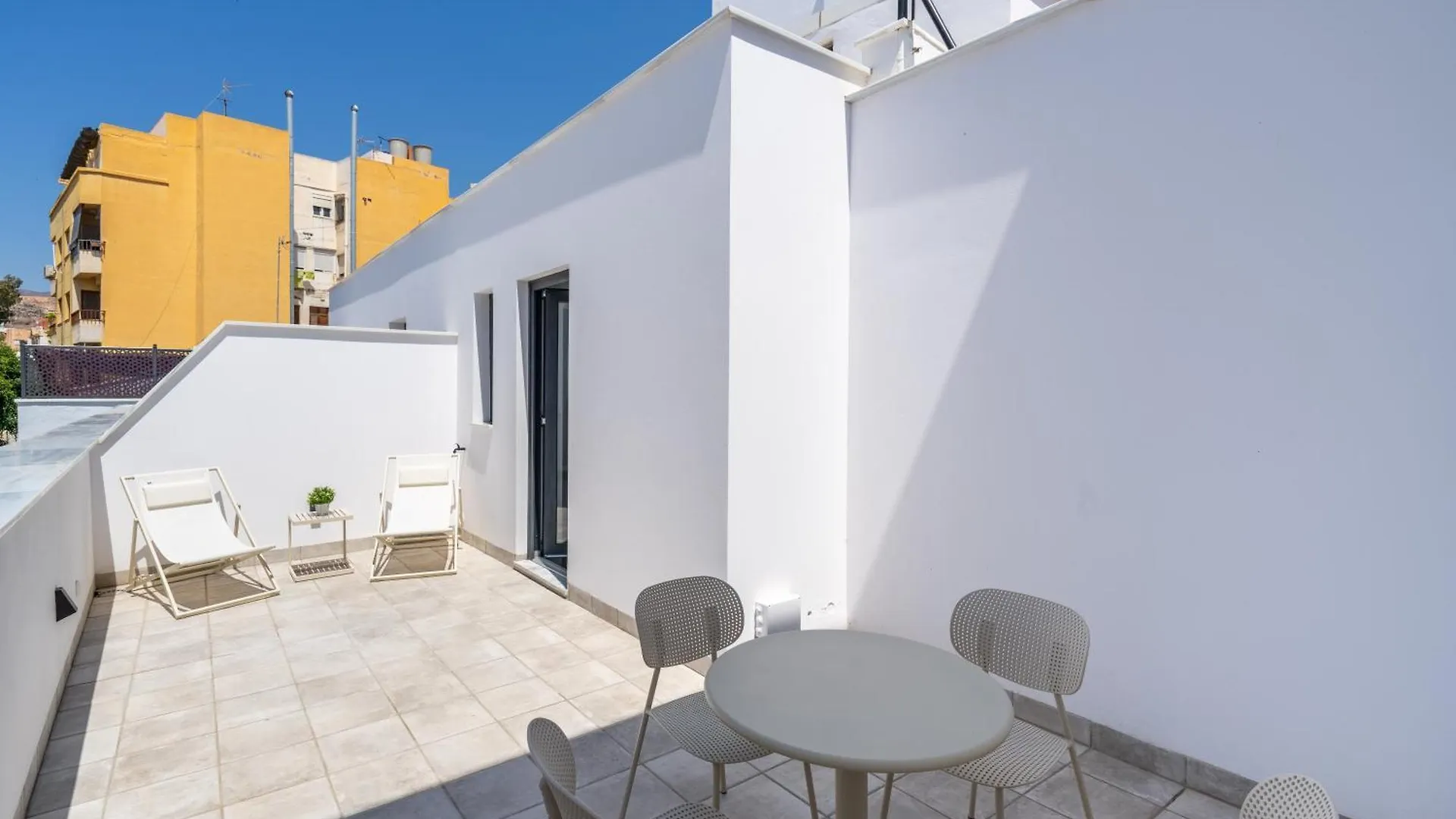 Moott Homes Suites Arco De Braulio Duplex 6 Almería