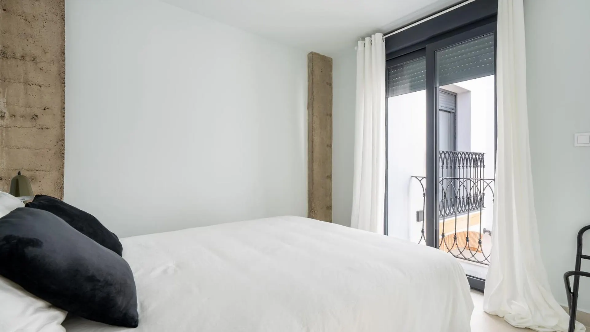 アパート Moott Homes Suites Arco De Braulio Duplex 6 アルメリア