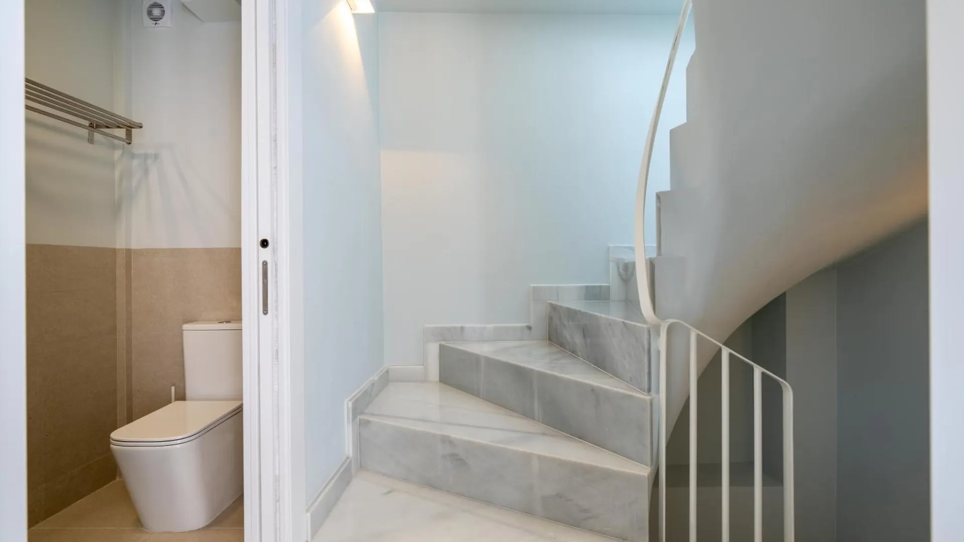 Moott Homes Suites Arco De Braulio Duplex 6 알메리아 0*,  스페인